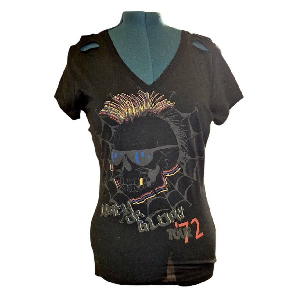 Ed Hardy vintage T-shirt featuring a Red Yellow blue Detail NWT Tour '72 Y2K